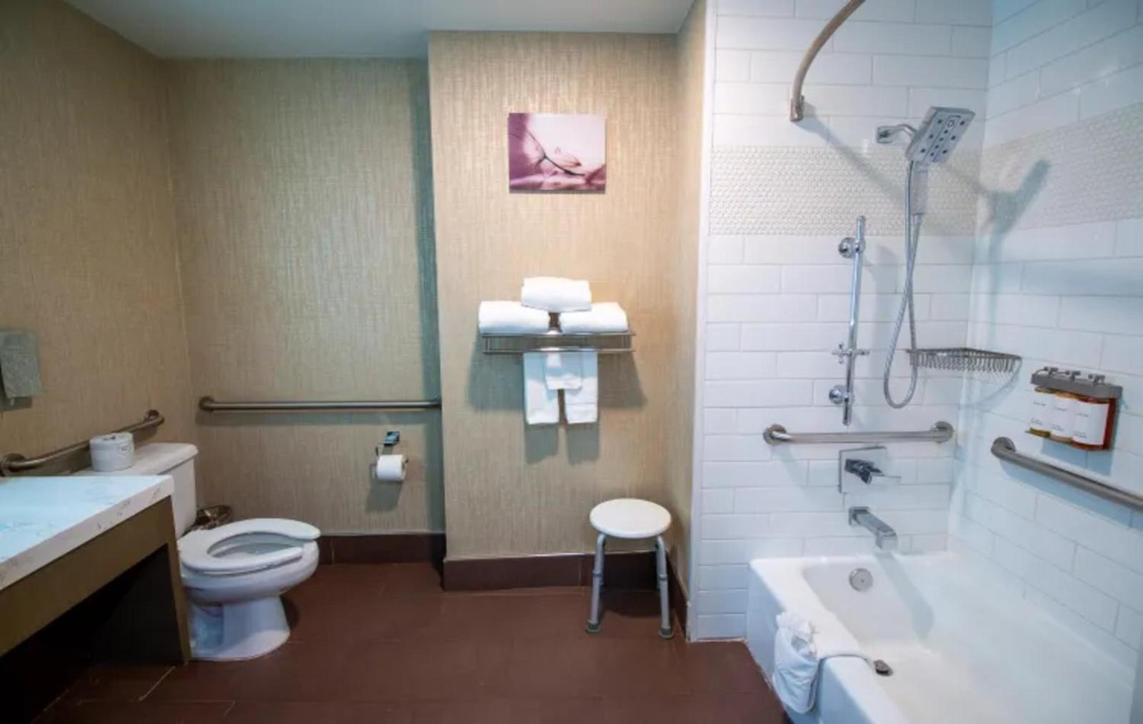 Empieria High Sierra Hotel