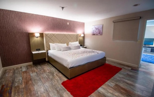 Empieria High Sierra Hotel image 16