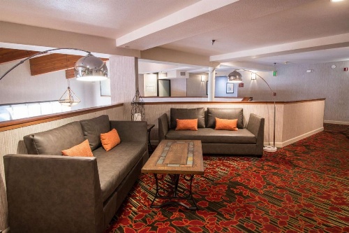 Empieria High Sierra Hotel image 41