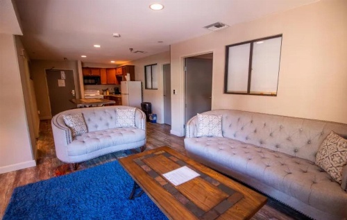 Empieria High Sierra Hotel image 4